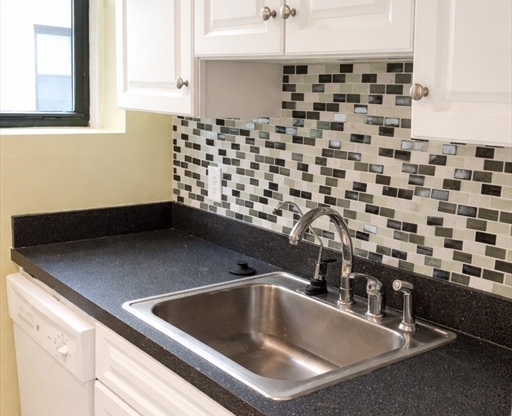 2 beds, 1 bath, 622 sqft, $3,400, Unit 506