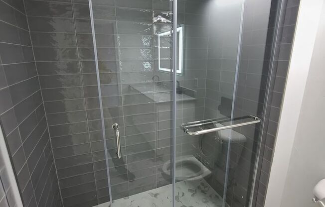 2 beds, 1 bath, 1,200 sqft, $2,000, Unit 302