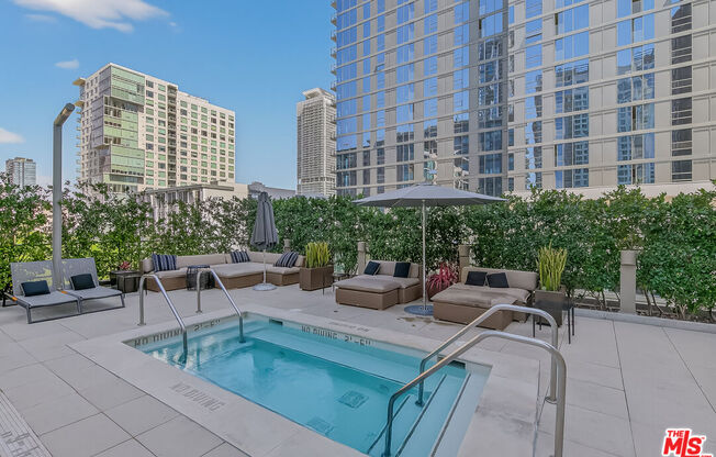 1 bed, 2 baths, 1,390 sqft, $789,000, Unit 1707
