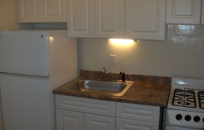 164 - 816 Simpson Street*