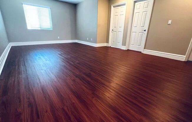 Gorgeous two story 4 bedroom family home! Upstairs there is a spacious loft and downstairs there is bedroom and 1 1/3 bathroom downstairs!