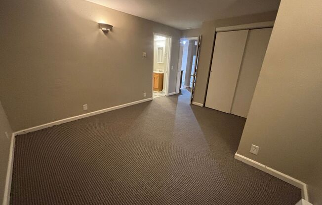 1 bed, 1 bath, 600 sqft, $1,595, Unit F