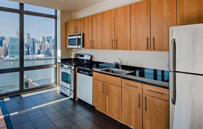 4 75 48 AVE
