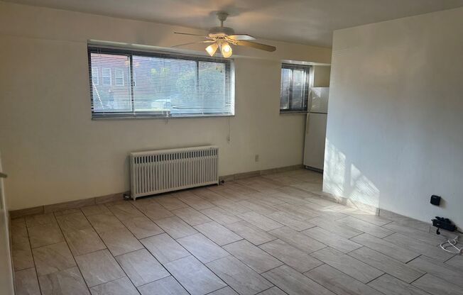 2 beds, 1 bath, 741 sqft, $1,515, Unit G