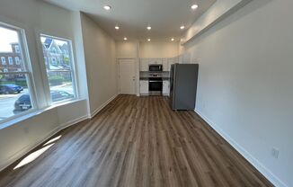 2 beds, 1 bath, 900 sqft, $1,700