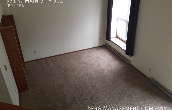 331 W MAIN ST