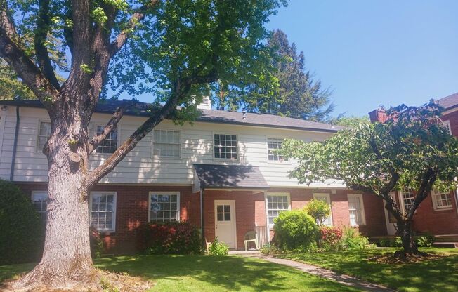 1 bed, 1 bath, 691 sqft, $1,399, Unit 34