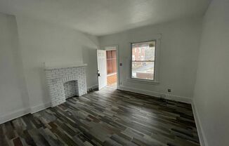 Spacious 2 bedroom 1 bath house for rent!