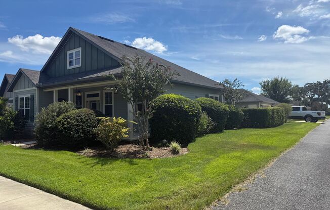 Beautiful Home in Oakmont Community