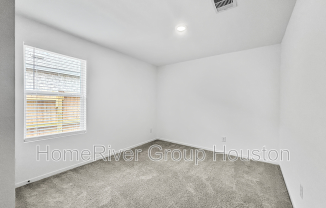 5830 STARLING DR