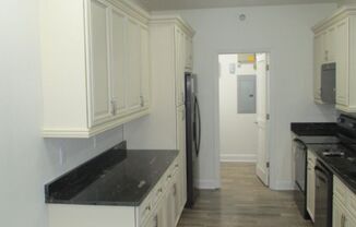 1 bed, 1 bath, 860 sqft, $1,500, Unit 211-05