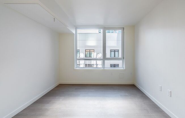 Studio, 1 bath, 300 sqft, $1,599, Unit 419