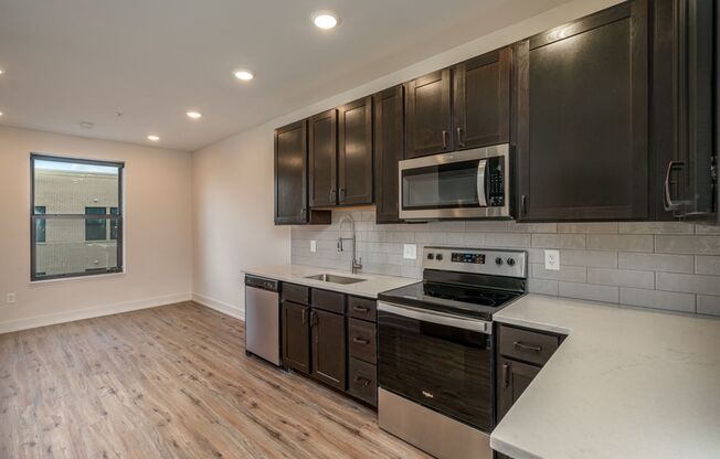 1 bed, 1 bath, $1,252, Unit 1050 N 4th St. Apt. 408