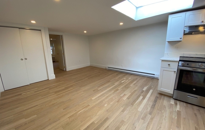 85 CHARLES ST