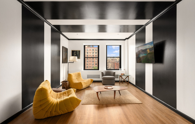 104 W 70 ST
