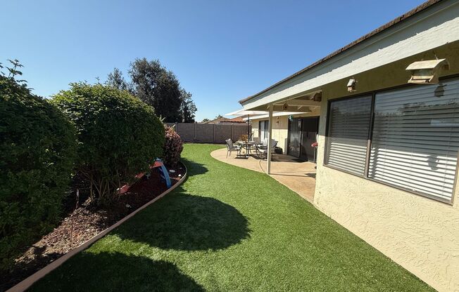 Spacious 4 bedroom 2 bath home located in Rancho Bernardo