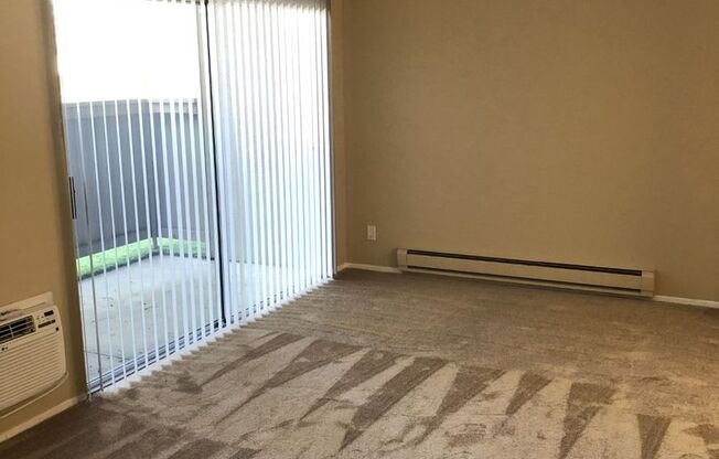 Studio, 1 bath, 500 sqft, $2,175, Unit 305