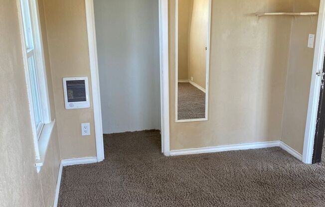 2 beds, 1 bath, $1,375