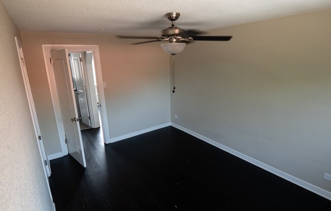 2 beds, 1 bath, 850 sqft, $1,510, Unit 1535-3