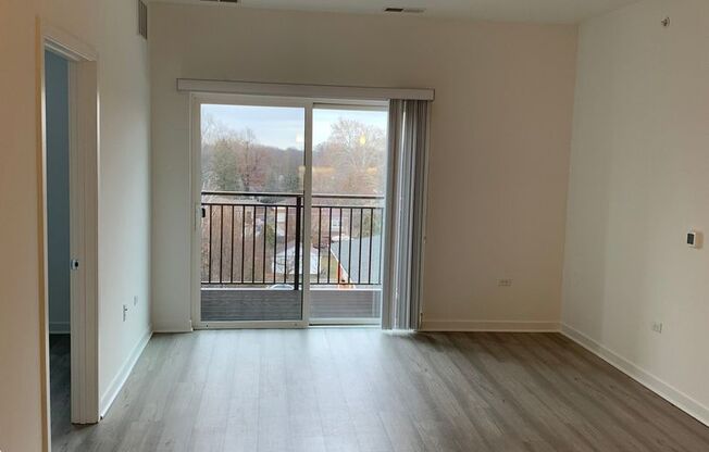 2 beds, 2 baths, 1,133 sqft, $2,985, Unit 516