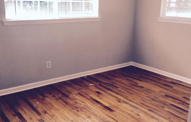 493 N. Highland Ave NE- 28