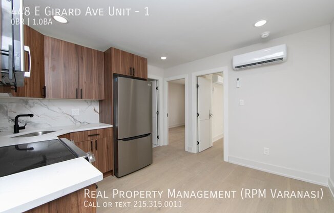 448 E GIRARD AVE