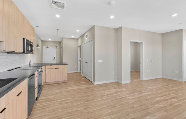 1 bed, 1 bath, 614 sqft, $2,871, Unit 201