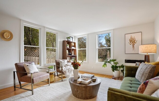 2049 GOLDEN GATE AVE