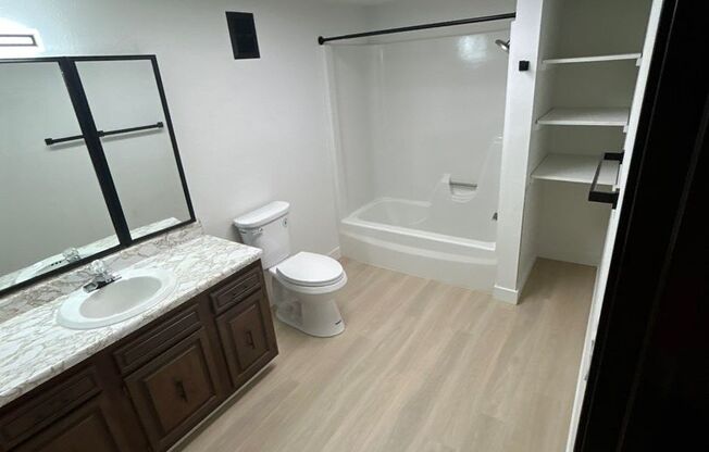 2 beds, 1 bath, 1,050 sqft, $1,050, Unit 207-201D