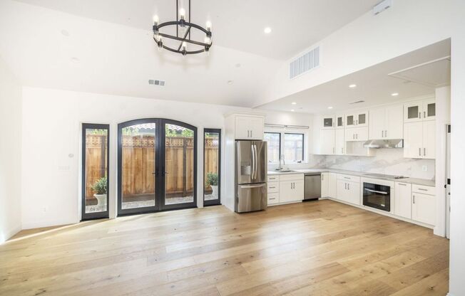 Newly Constructed 2 Bed, 1 Bath ADU in Prime Location