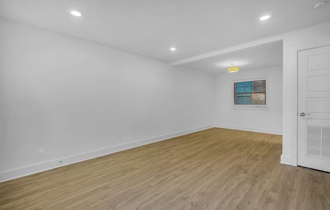 Greenview Apartments - Forest Park