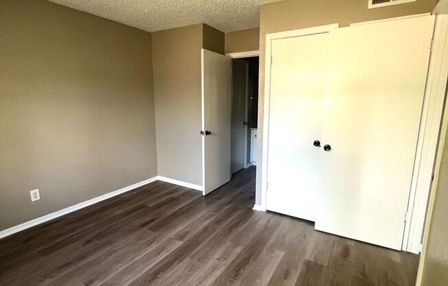 1 bed, 1 bath, $625, Unit 2411-H