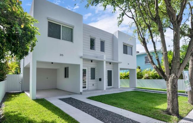 313 NORTHWEST 34 AVE