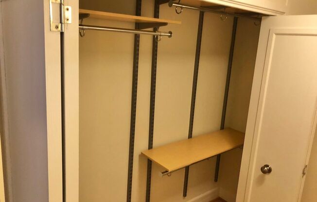 Studio, 1 bath, 440 sqft, $2,300, Unit 0218