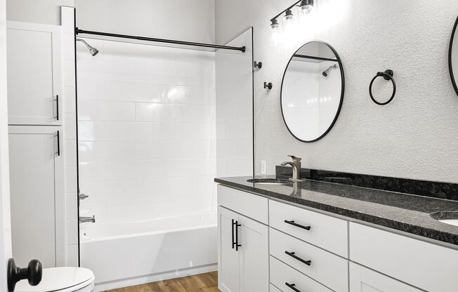 2 beds, 1.5 baths, 1,412 sqft, $2,195, Unit 01 2162 R