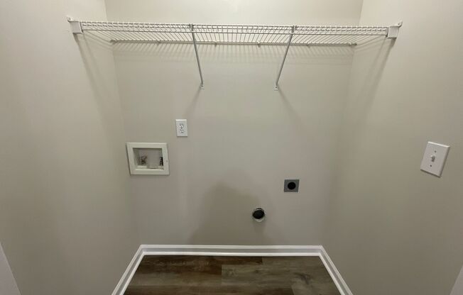 1 bed, 1 bath, 765 sqft, $1,125, Unit 2752-9