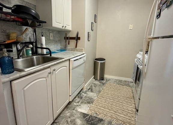2 beds, 1.5 baths, 778 sqft, $3,800, Unit 104