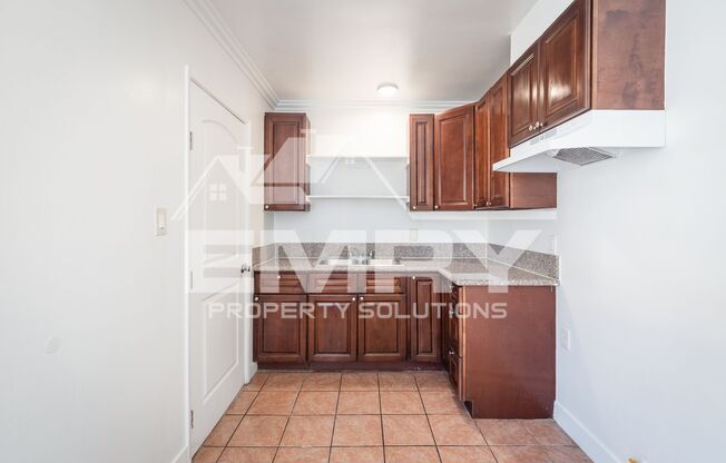 428 N Poplar Ave