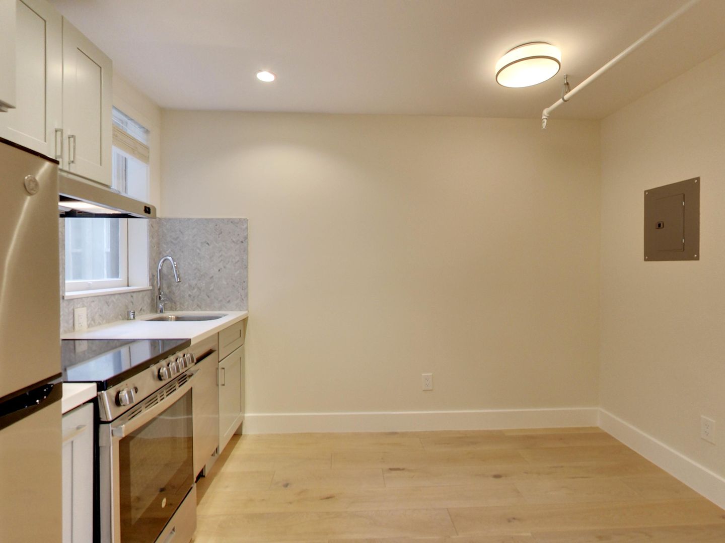 1146 Taylor Street (1297r)