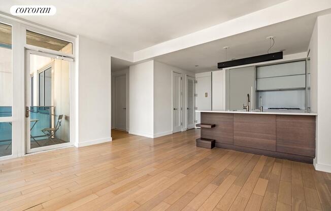 1 bed, 1 bath, 601 sqft, $5,495, Unit 10L