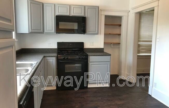 2 beds, 2 baths, 1,328 sqft, $1,225