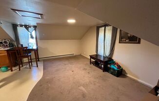 1 bed, 1 bath, $695, Unit 2N