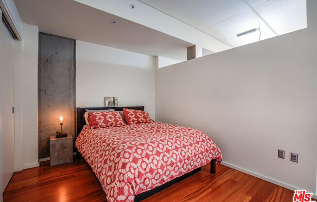 1 bed, 1 bath, 970 sqft, $2,700, Unit 707