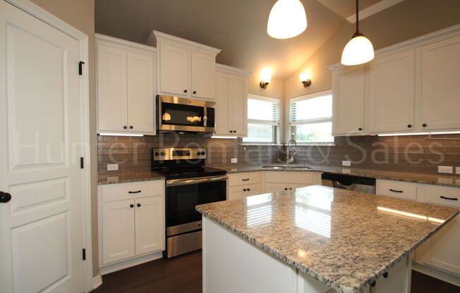 4 beds, 2 baths, $2,050