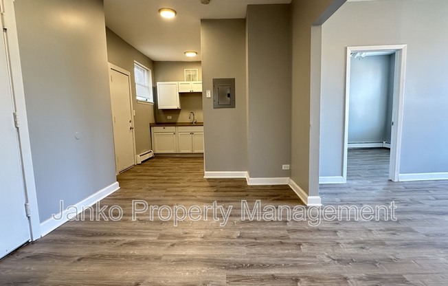 5657 W WASHINGTON BLVD