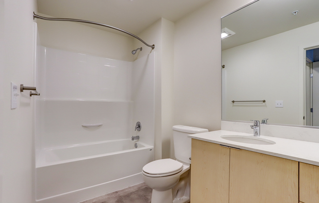 2 beds, 2 baths, 926 sqft, $3,295, Unit 301
