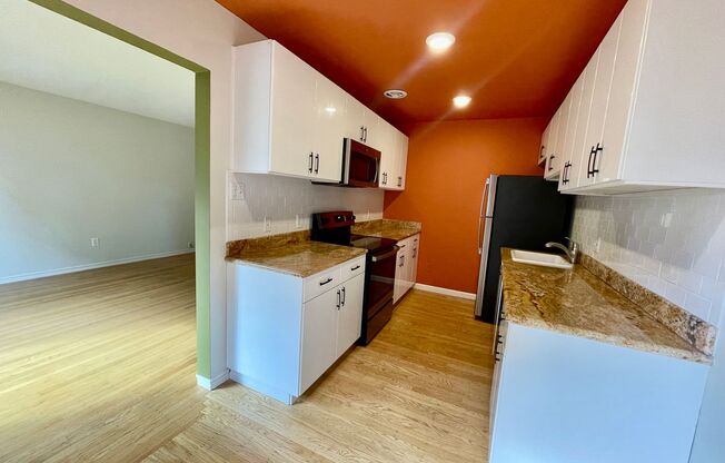 1 bed, 1 bath, 685 sqft, $2,269, Unit 305