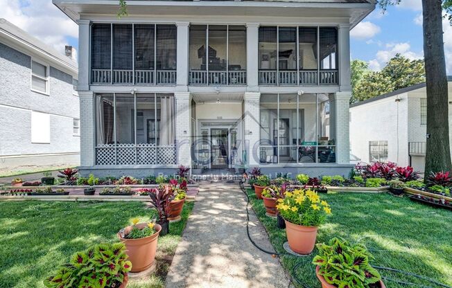 1530 Monroe Ave.