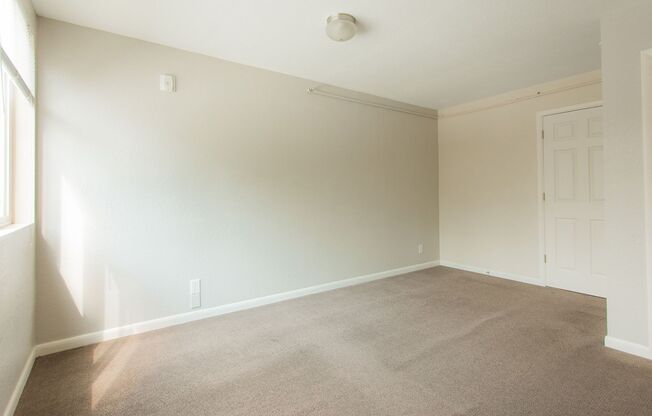 2 beds, 2 baths, 950 sqft, $2,995, Unit 204