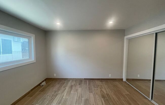 1 bed, 1 bath, 800 sqft, $2,400, Unit 13